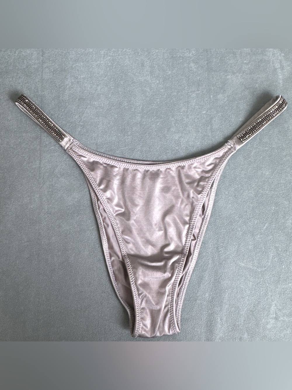 Victoria's Secret Very Sexy Brazilian Shine Strap Panty String Bikini Medium